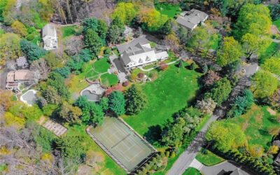 9 Brookside Drive, Westport